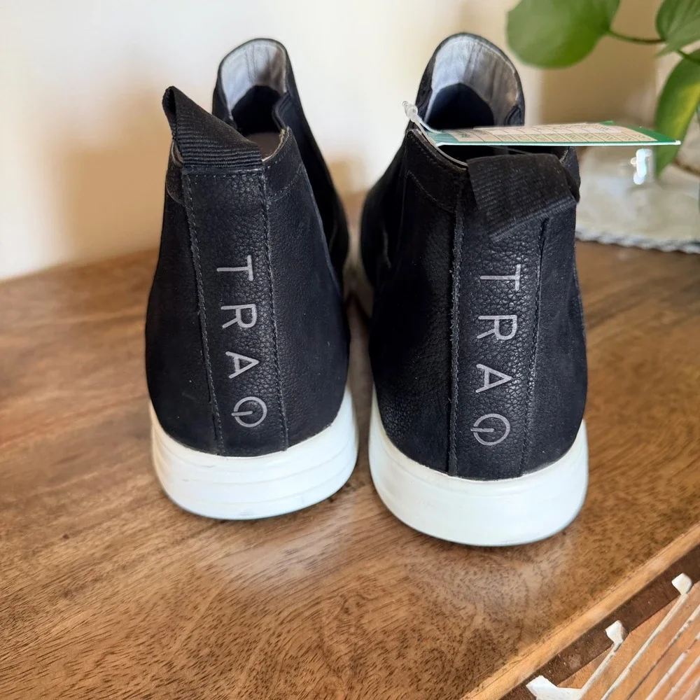 Traq by Alegria PGLITE Chelsea Boots Black Leather EU 43 Sneakers Athleisure